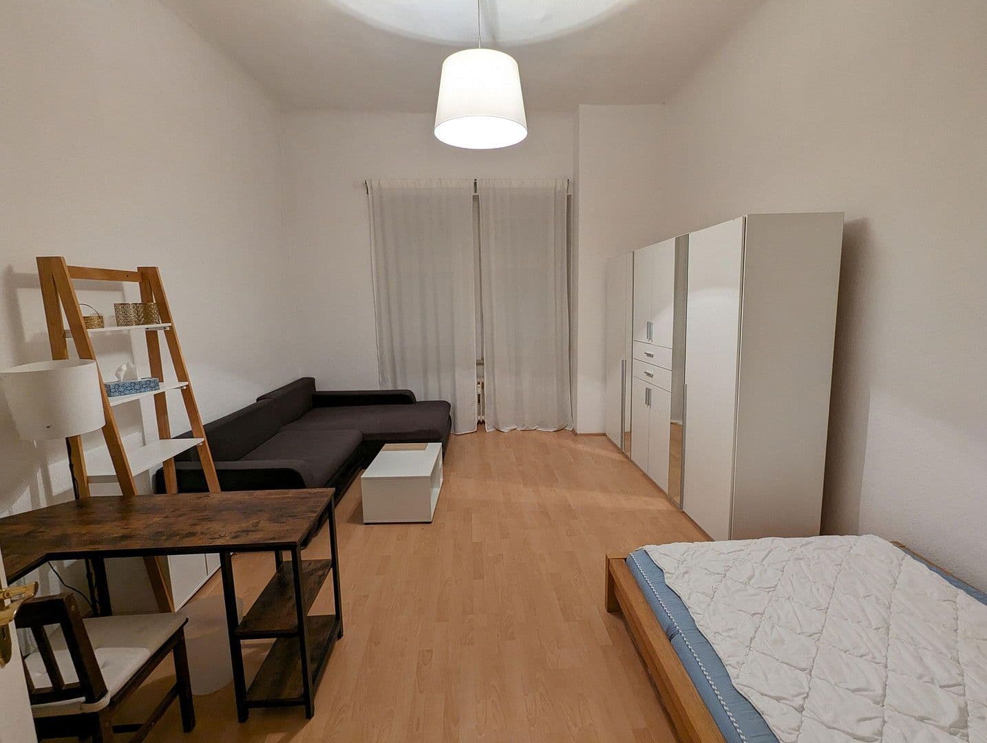 Predaj bytu 2-izbový 70 m², Berlin, Berlín Predaj bytu 2-izbový 70 m², Berlin, Berlín