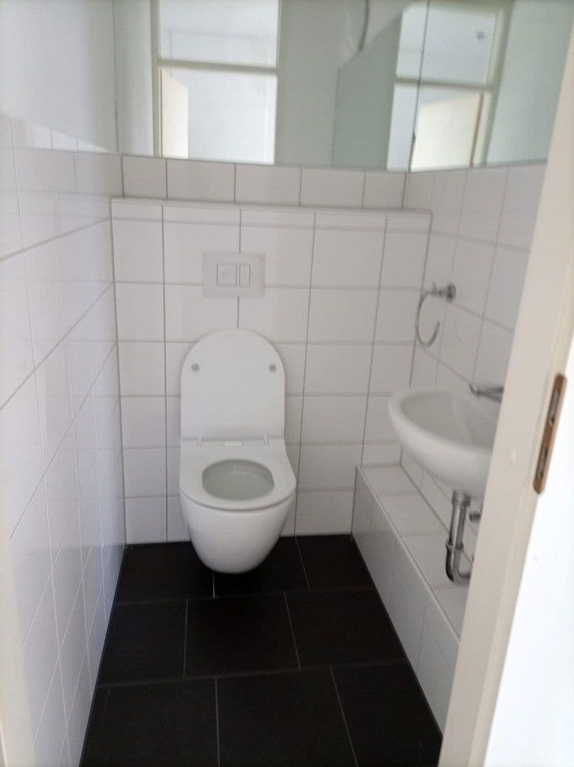 Prenájom bytu 2-izbový 86 m², Köln, Severné Porýnie - Westfálsko Prenájom bytu 2-izbový 86 m², Köln, Severné Porýnie - Westfálsko