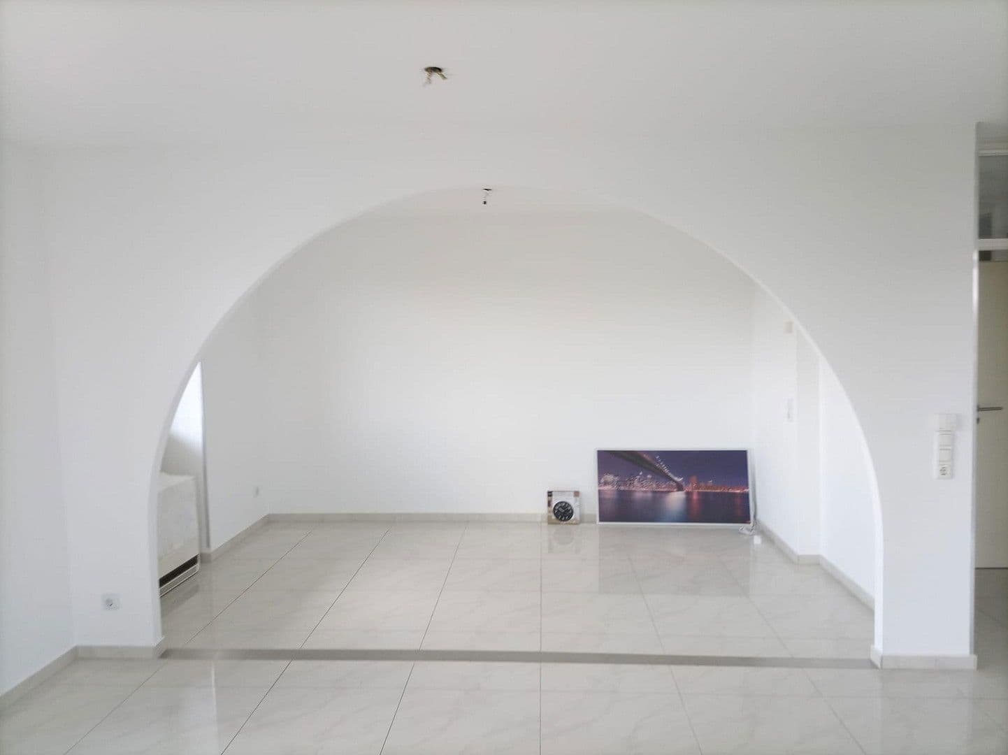 Prenájom bytu 2-izbový 86 m², Köln, Severné Porýnie - Westfálsko Prenájom bytu 2-izbový 86 m², Köln, Severné Porýnie - Westfálsko