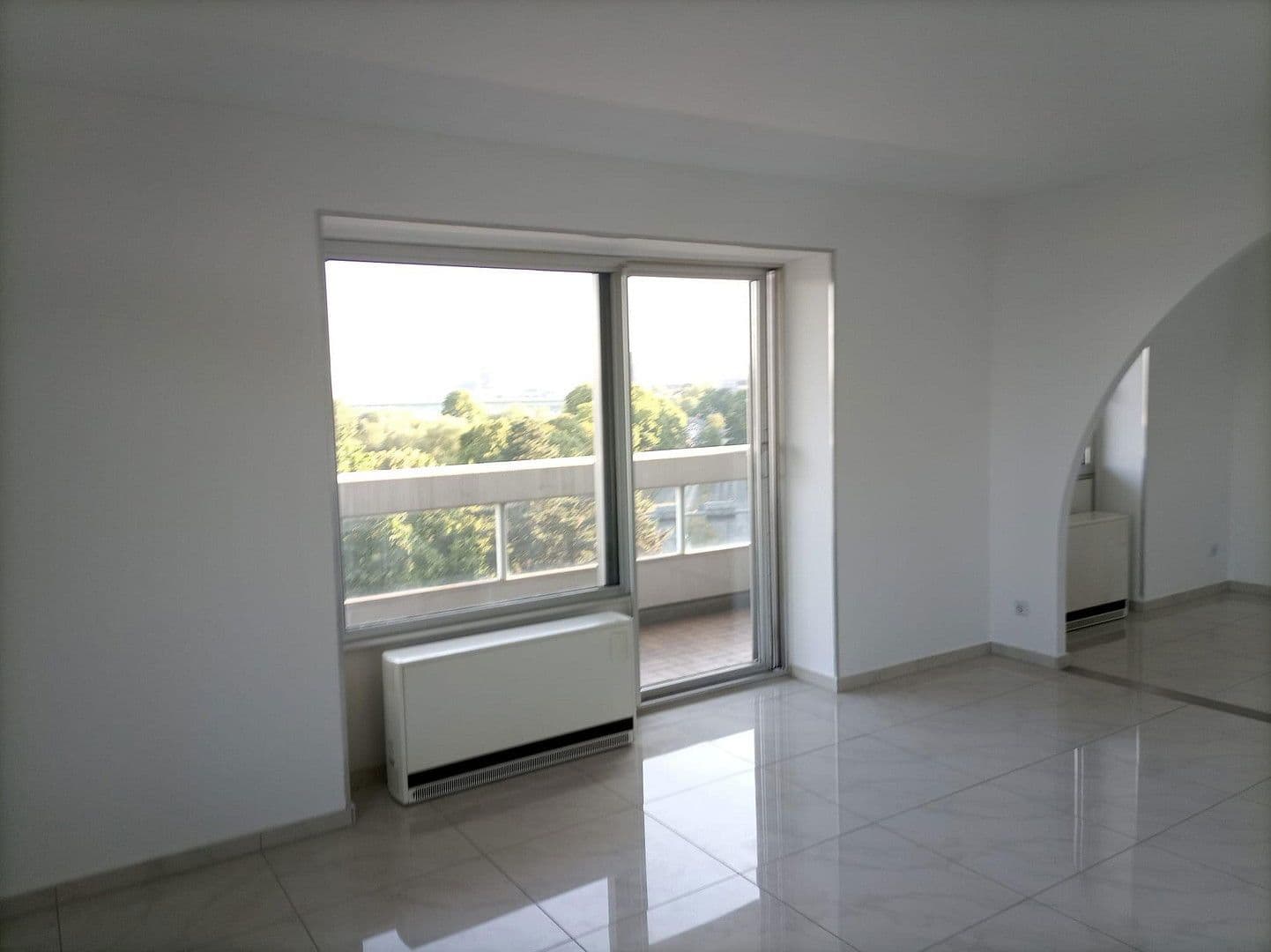 Prenájom bytu 2-izbový 86 m², Köln, Severné Porýnie - Westfálsko Prenájom bytu 2-izbový 86 m², Köln, Severné Porýnie - Westfálsko