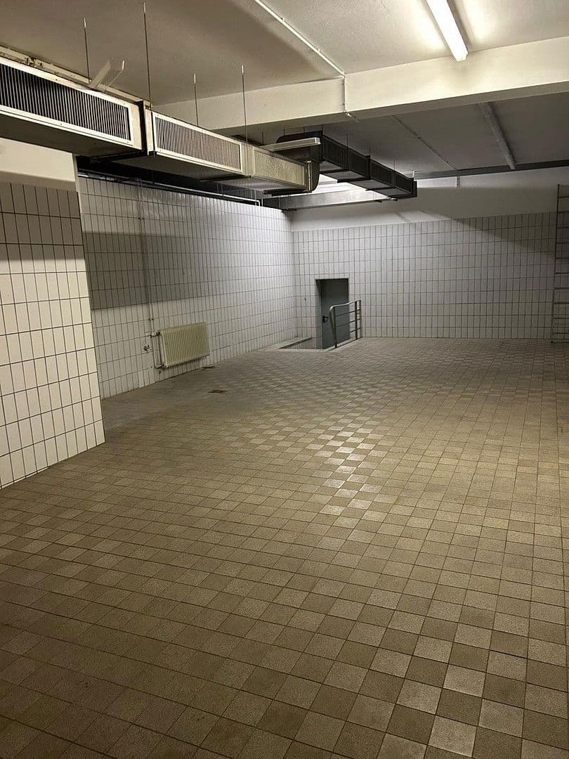 Prenájom nebytového priestoru 1 m², Friedrichkaiserstr. 13, Iserlohn, Severné Porýnie - Westfálsko Prenájom nebytového priestoru 1 m², Friedrichkaiserstr. 13, Iserlohn, Severné Porýnie - Westfálsko