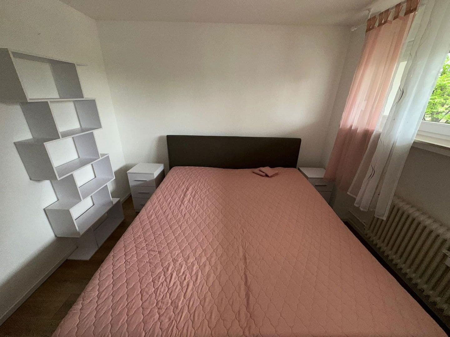 Prenájom bytu 2-izbový 60 m², Offenbach, Hesensko Prenájom bytu 2-izbový 60 m², Offenbach, Hesensko