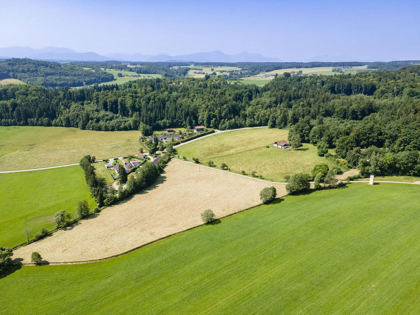 Predaj domu 200 m², pozemek 60.000 m², Waging am See, Bavorsko Predaj domu 200 m², pozemek 60.000 m², Waging am See, Bavorsko