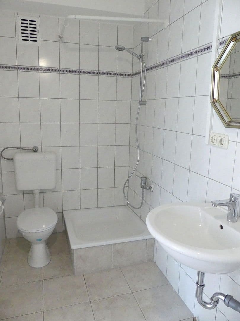 Prenájom bytu 2-izbový 39 m², Manteuffelstraße 12a, Duisburg, Severné Porýnie - Westfálsko Prenájom bytu 2-izbový 39 m², Manteuffelstraße 12a, Duisburg, Severné Porýnie - Westfálsko