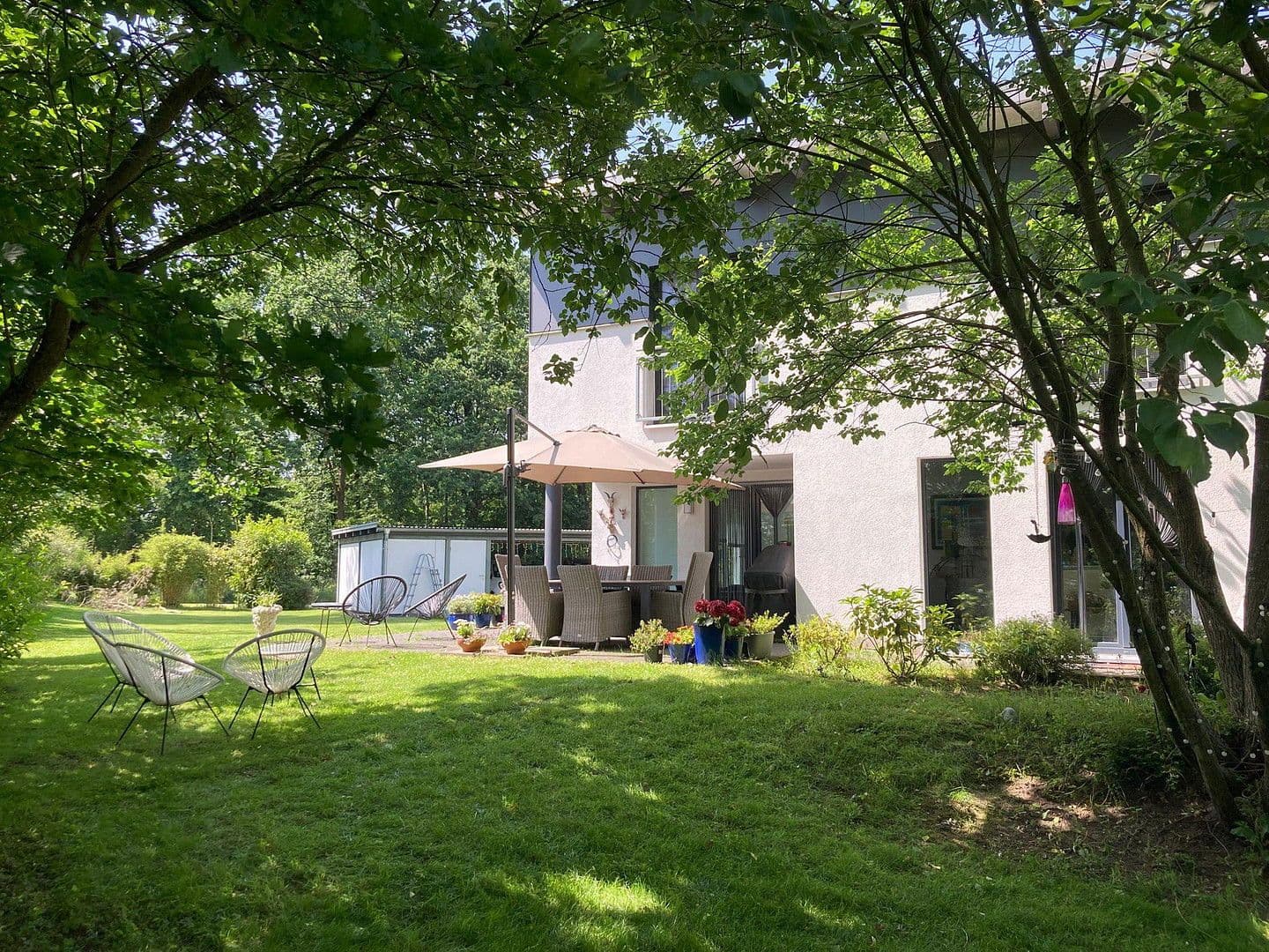 Predaj domu 164 m², pozemek 907 m², Buchholz in der Nordheide, Dolné Sasko Predaj domu 164 m², pozemek 907 m², Buchholz in der Nordheide, Dolné Sasko