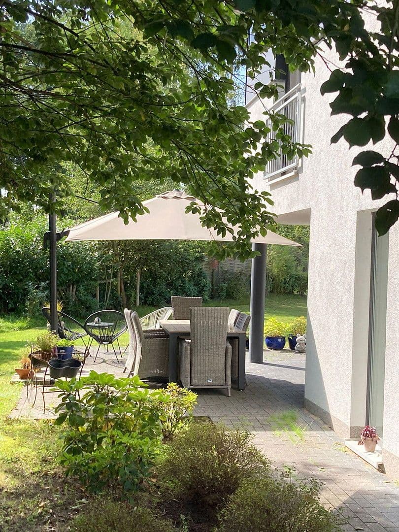 Predaj domu 164 m², pozemek 907 m², Buchholz in der Nordheide, Dolné Sasko Predaj domu 164 m², pozemek 907 m², Buchholz in der Nordheide, Dolné Sasko