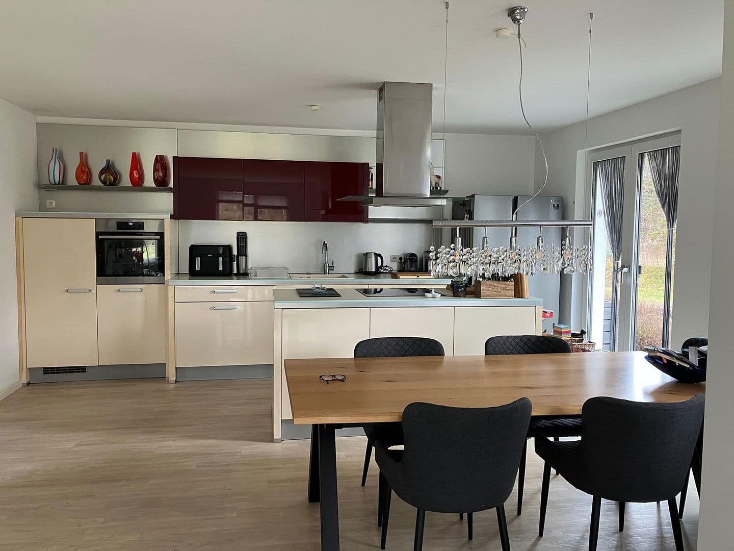 Predaj domu 164 m², pozemek 907 m², Buchholz in der Nordheide, Dolné Sasko Predaj domu 164 m², pozemek 907 m², Buchholz in der Nordheide, Dolné Sasko
