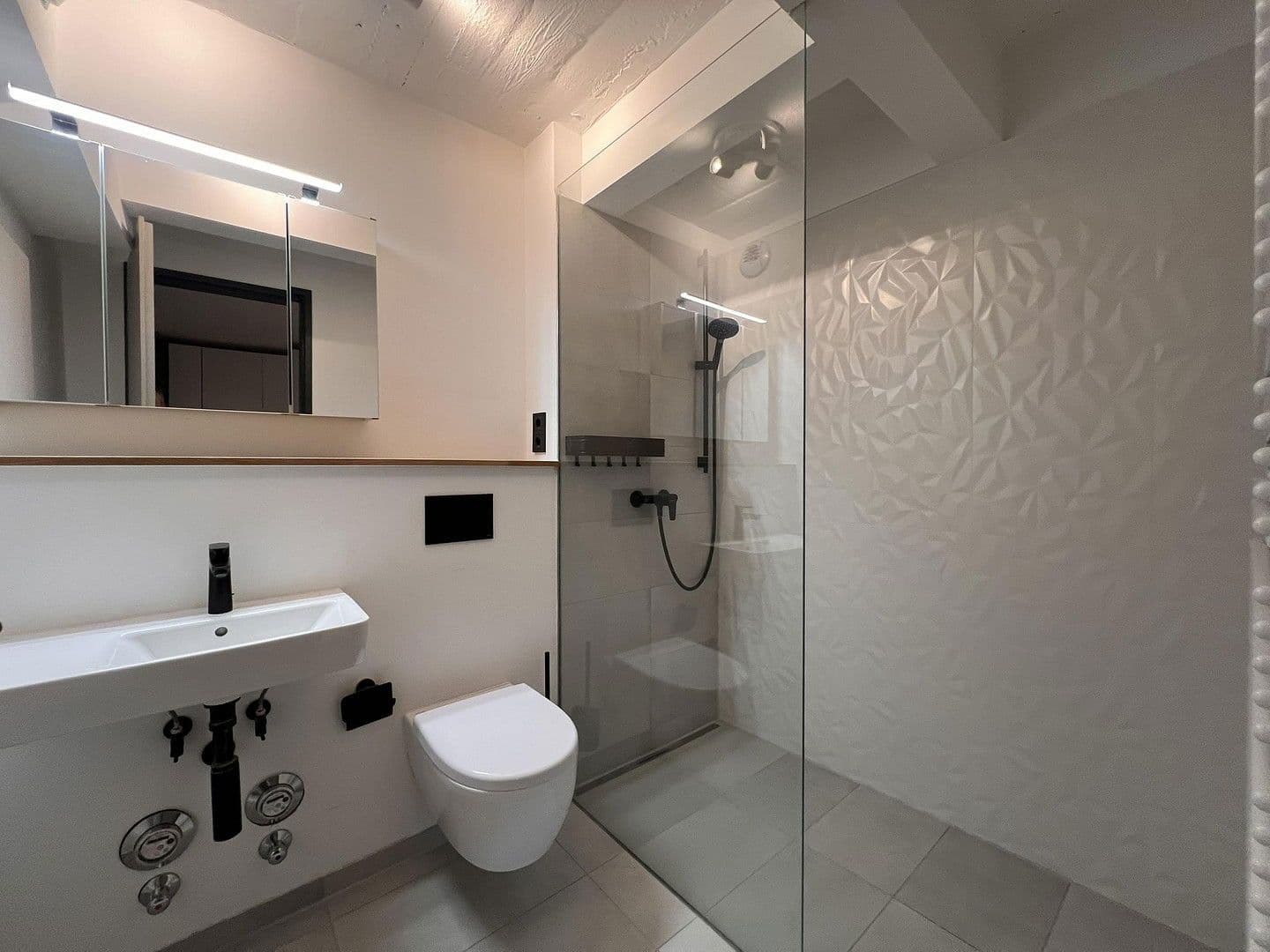 Prenájom bytu 1-izbový 57 m², Habichtstraße 37, Hamburg, Hamburg Prenájom bytu 1-izbový 57 m², Habichtstraße 37, Hamburg, Hamburg