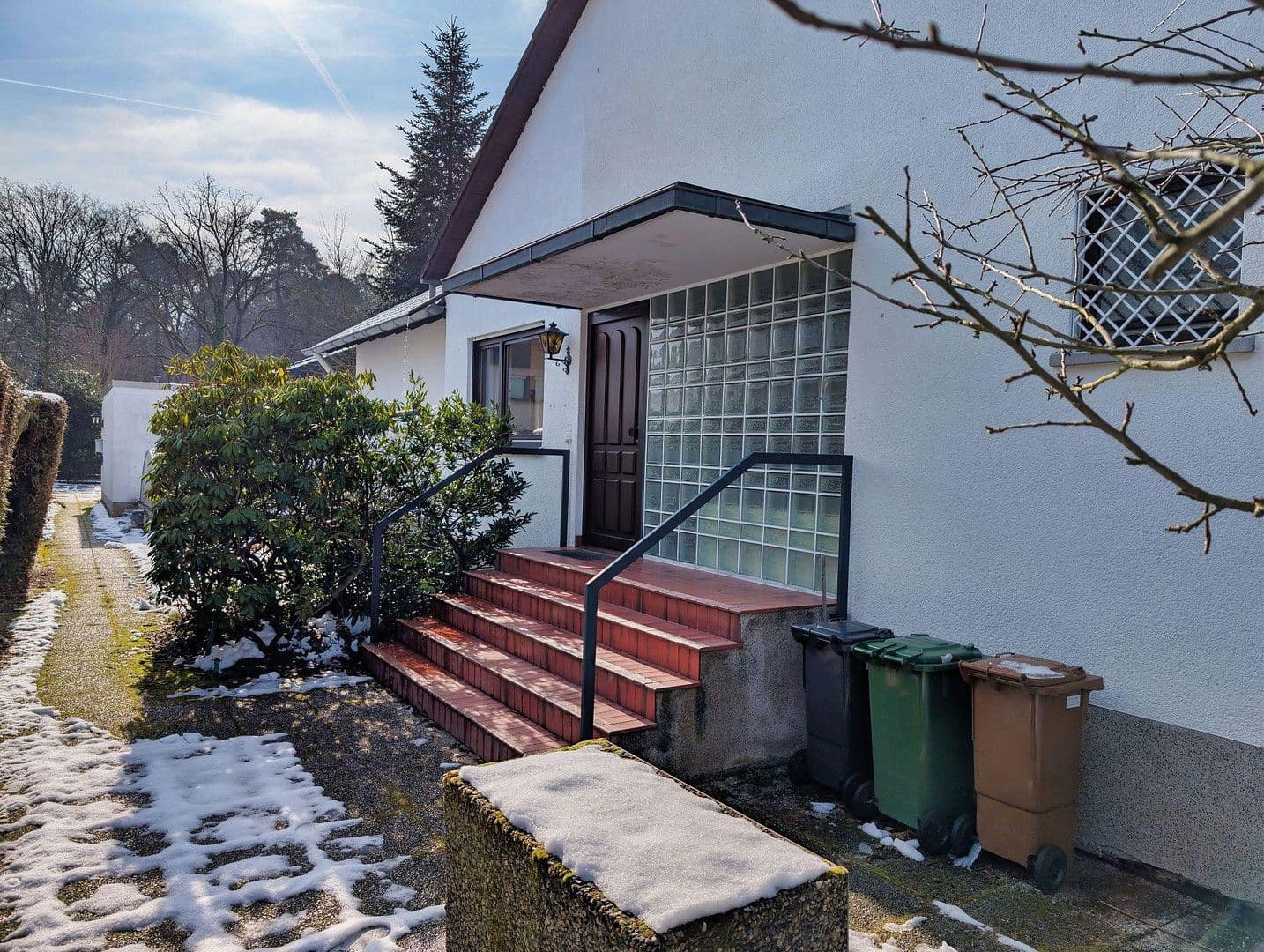 Predaj domu 226 m², pozemek 741 m², Heusenstamm, Hesensko Predaj domu 226 m², pozemek 741 m², Heusenstamm, Hesensko