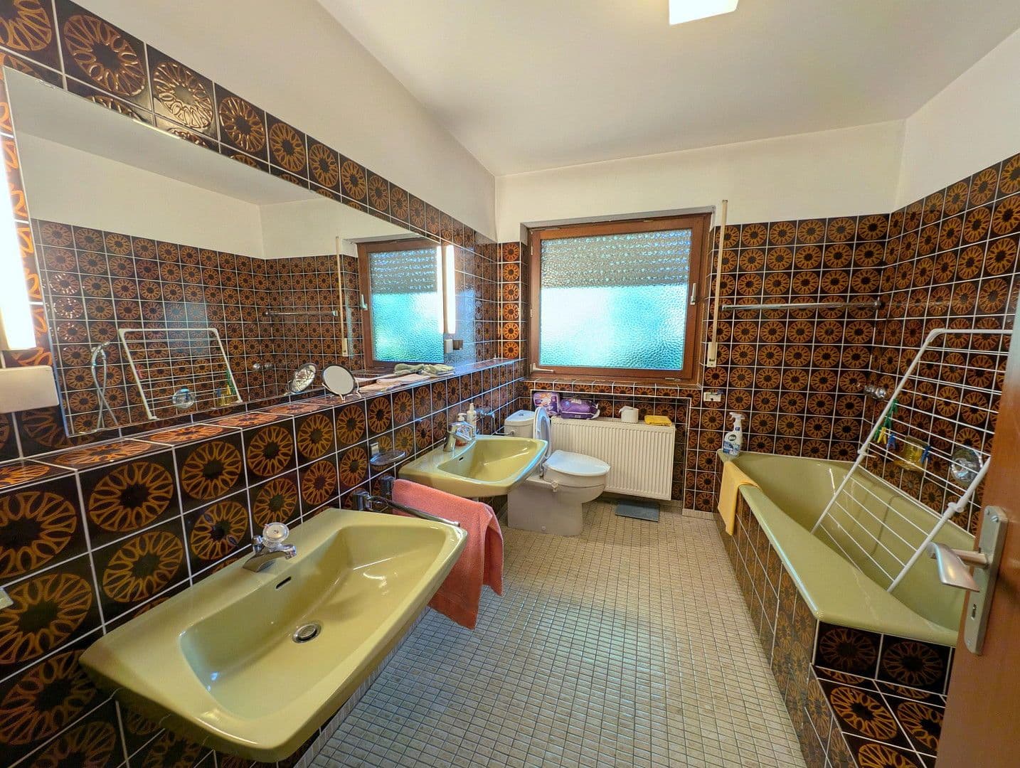 Predaj domu 226 m², pozemek 741 m², Heusenstamm, Hesensko Predaj domu 226 m², pozemek 741 m², Heusenstamm, Hesensko