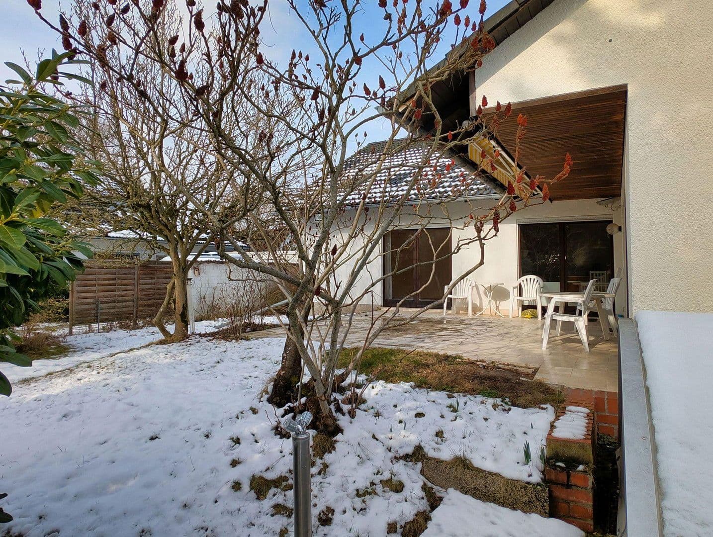 Predaj domu 226 m², pozemek 741 m², Heusenstamm, Hesensko Predaj domu 226 m², pozemek 741 m², Heusenstamm, Hesensko