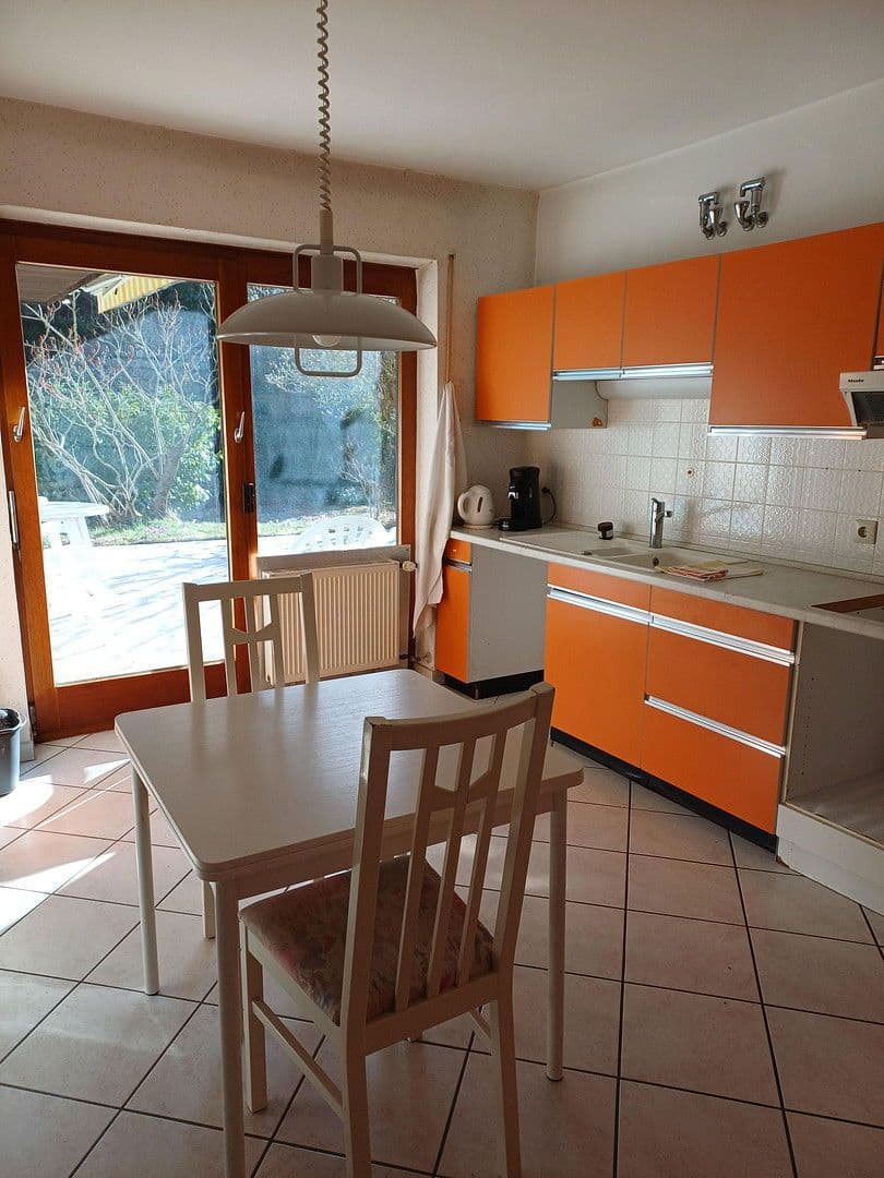 Predaj domu 226 m², pozemek 741 m², Heusenstamm, Hesensko Predaj domu 226 m², pozemek 741 m², Heusenstamm, Hesensko