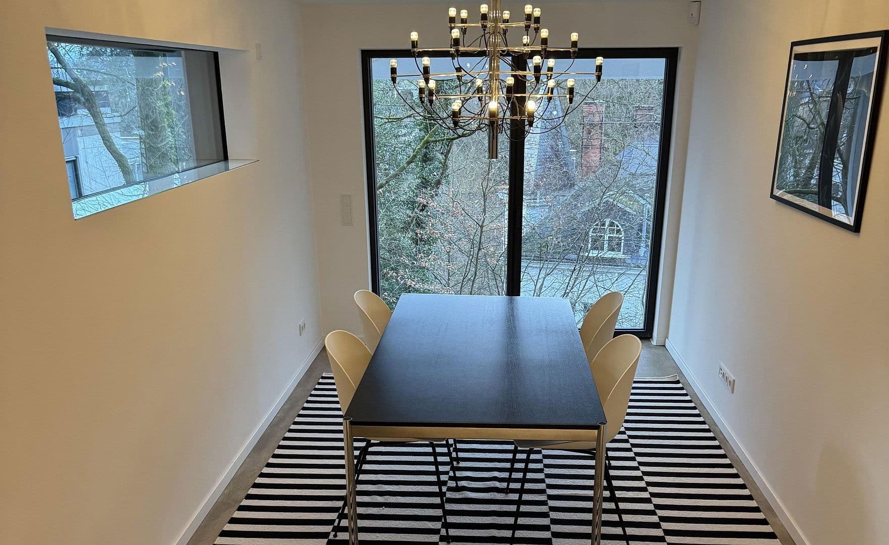 Prenájom bytu 3-izbový 100 m², Brahmsweg 2, Wiesbaden, Hesensko Prenájom bytu 3-izbový 100 m², Brahmsweg 2, Wiesbaden, Hesensko