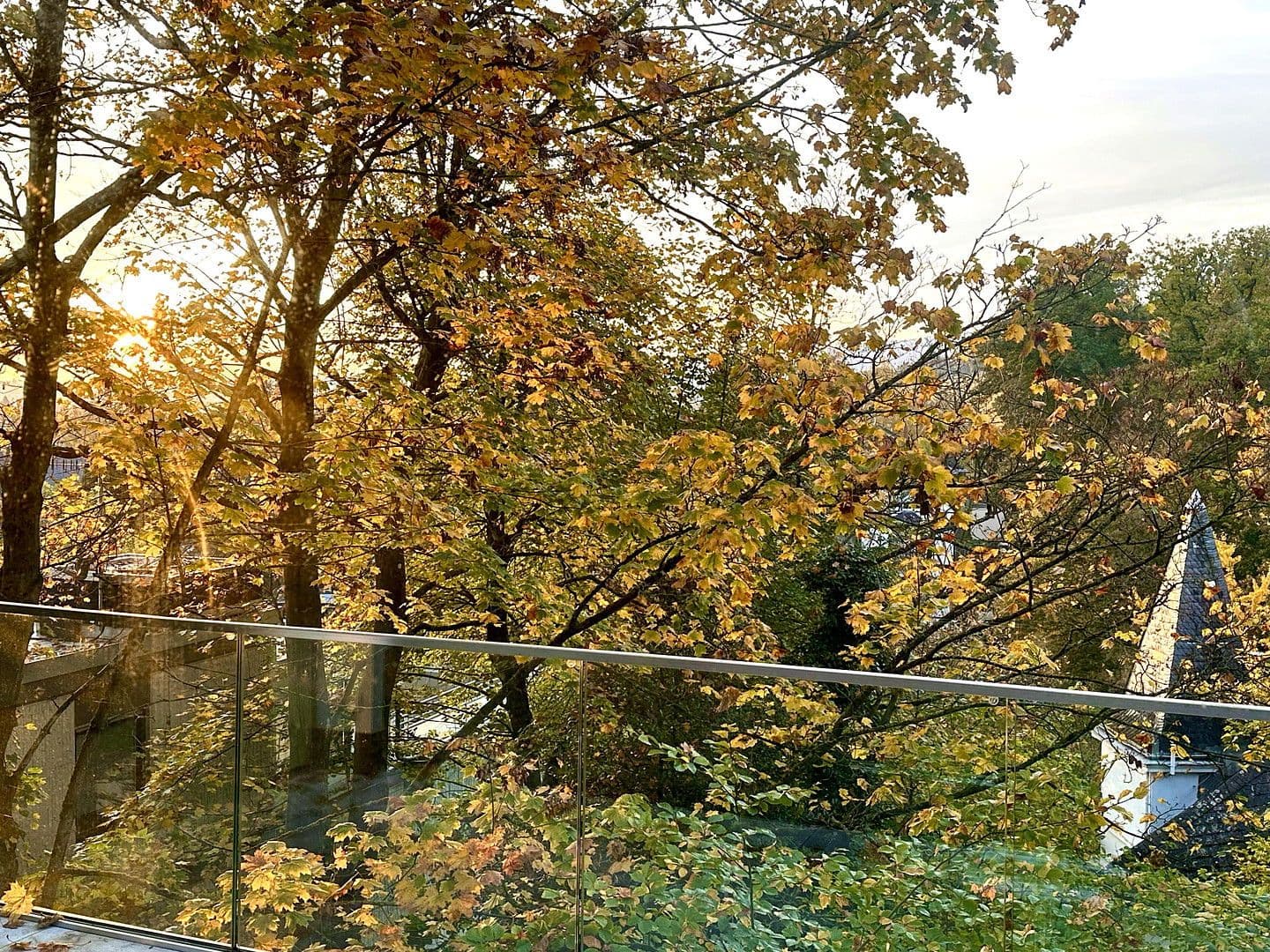 Prenájom bytu 3-izbový 100 m², Brahmsweg 2, Wiesbaden, Hesensko Prenájom bytu 3-izbový 100 m², Brahmsweg 2, Wiesbaden, Hesensko