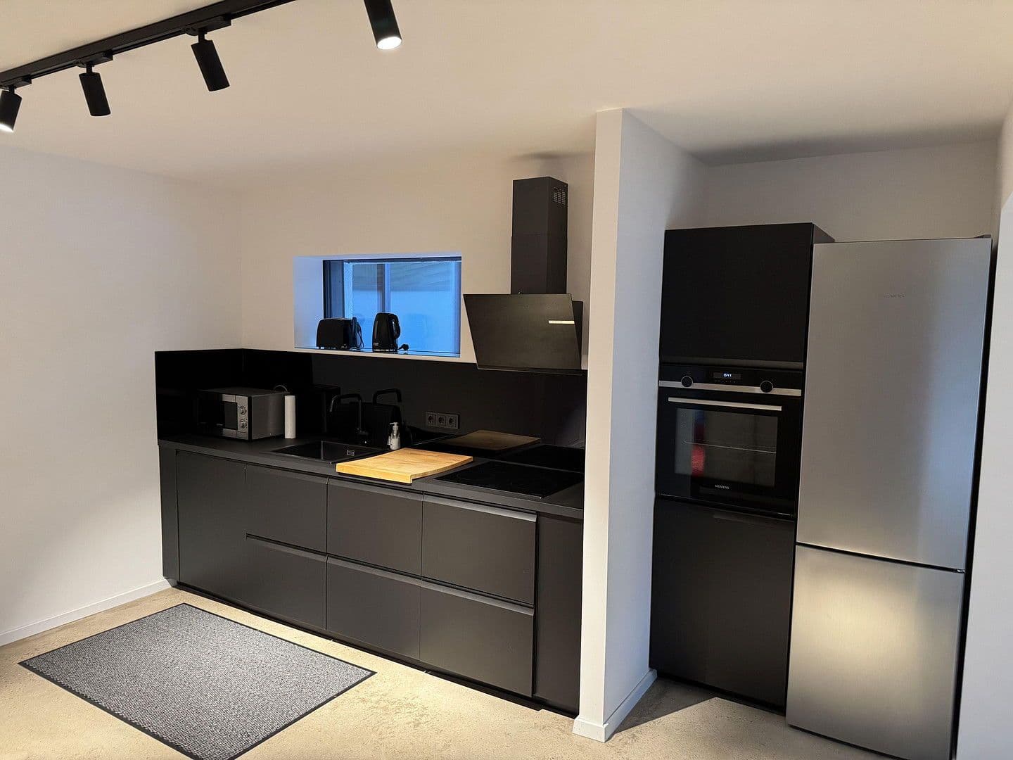 Prenájom bytu 3-izbový 100 m², Brahmsweg 2, Wiesbaden, Hesensko Prenájom bytu 3-izbový 100 m², Brahmsweg 2, Wiesbaden, Hesensko