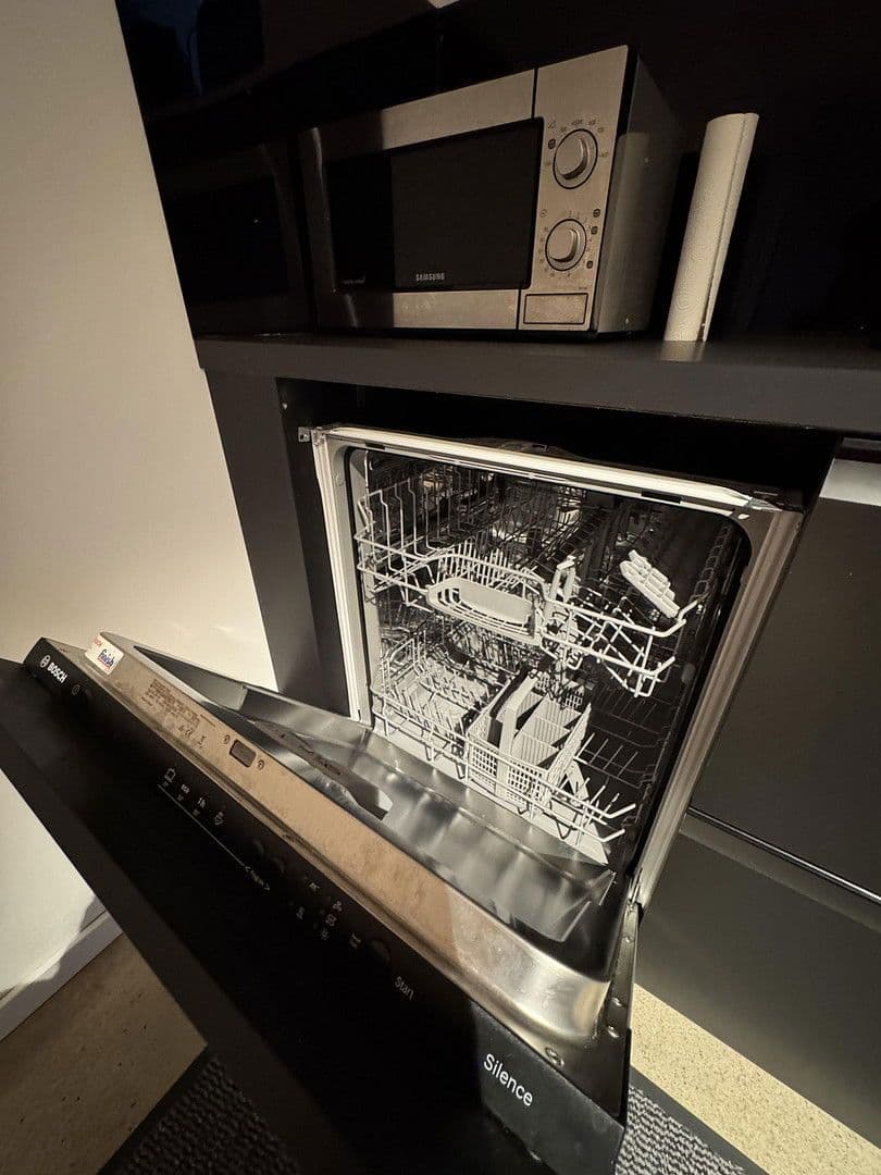 Prenájom bytu 3-izbový 100 m², Brahmsweg 2, Wiesbaden, Hesensko Prenájom bytu 3-izbový 100 m², Brahmsweg 2, Wiesbaden, Hesensko