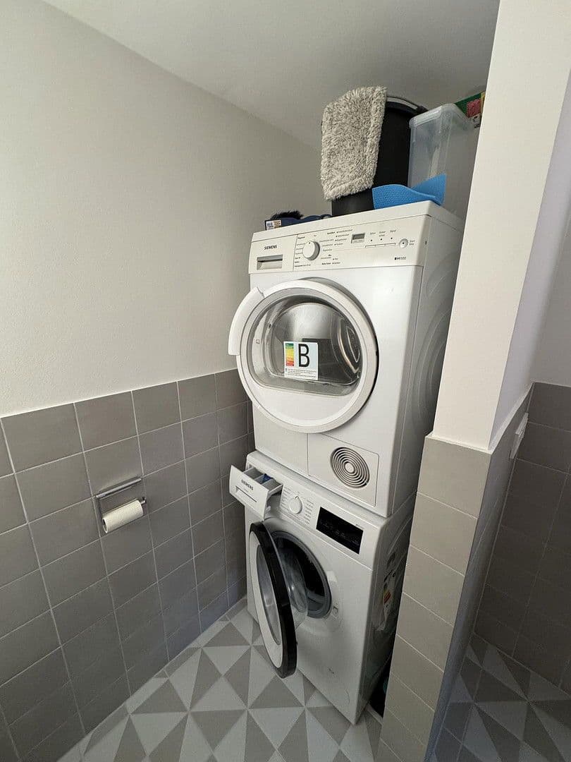 Prenájom bytu 3-izbový 100 m², Brahmsweg 2, Wiesbaden, Hesensko Prenájom bytu 3-izbový 100 m², Brahmsweg 2, Wiesbaden, Hesensko