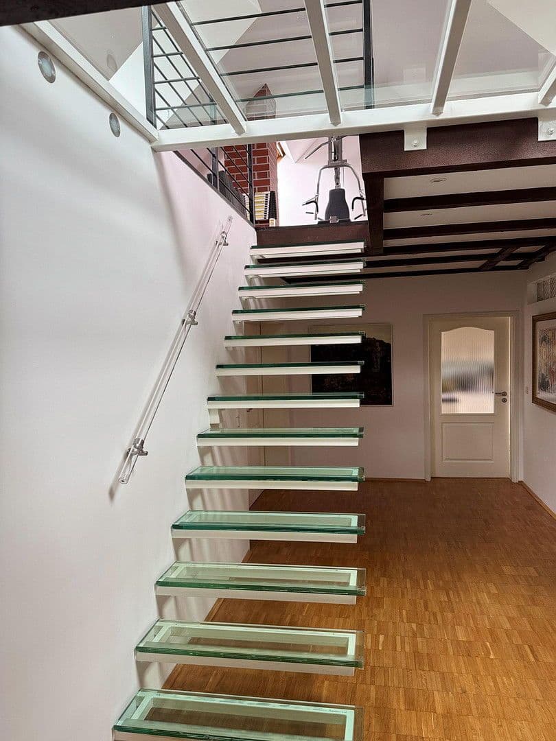 Predaj bytu 7-izbový 385 m², Plagwitz, Sasko Predaj bytu 7-izbový 385 m², Plagwitz, Sasko