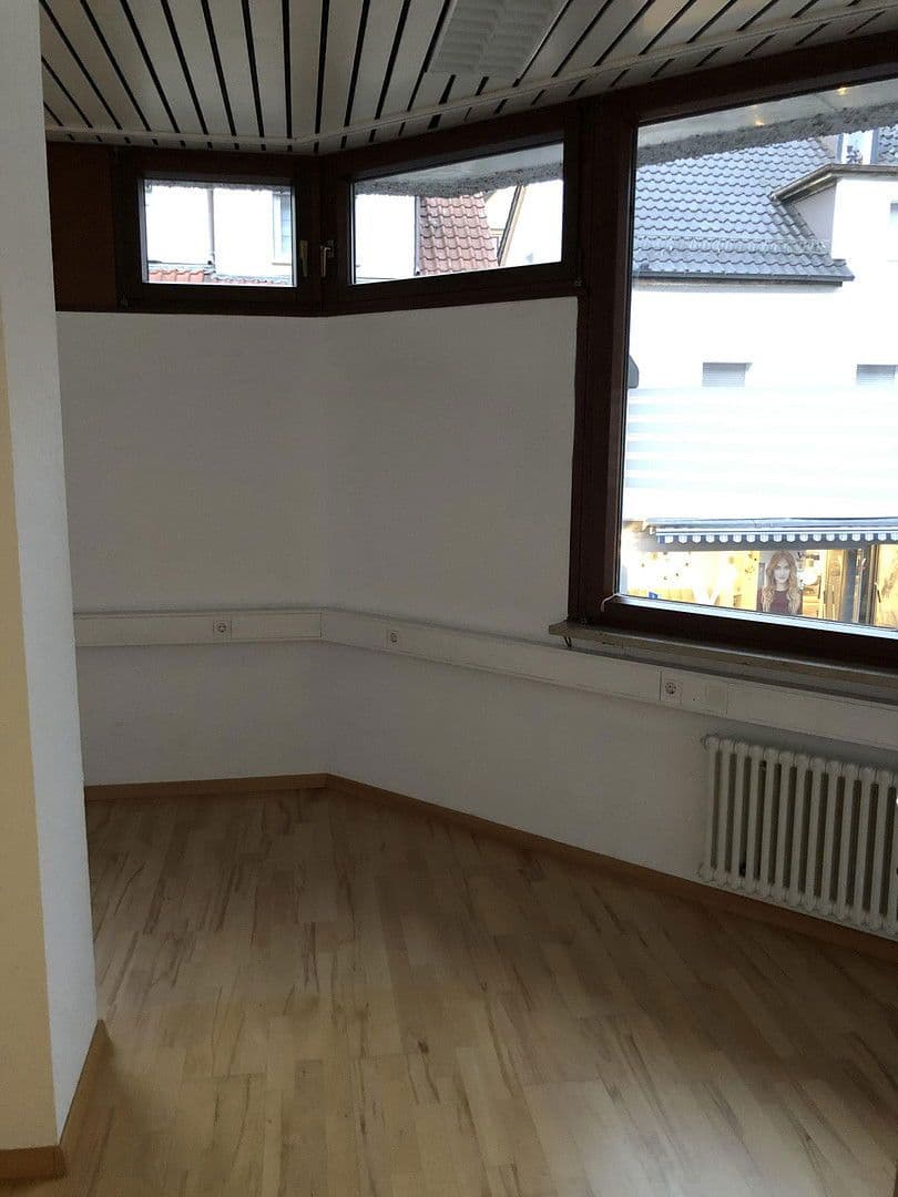 Prenájom kancelárie 55 m², Göppingen, Bádensko-Wurttembersko Prenájom kancelárie 55 m², Göppingen, Bádensko-Wurttembersko