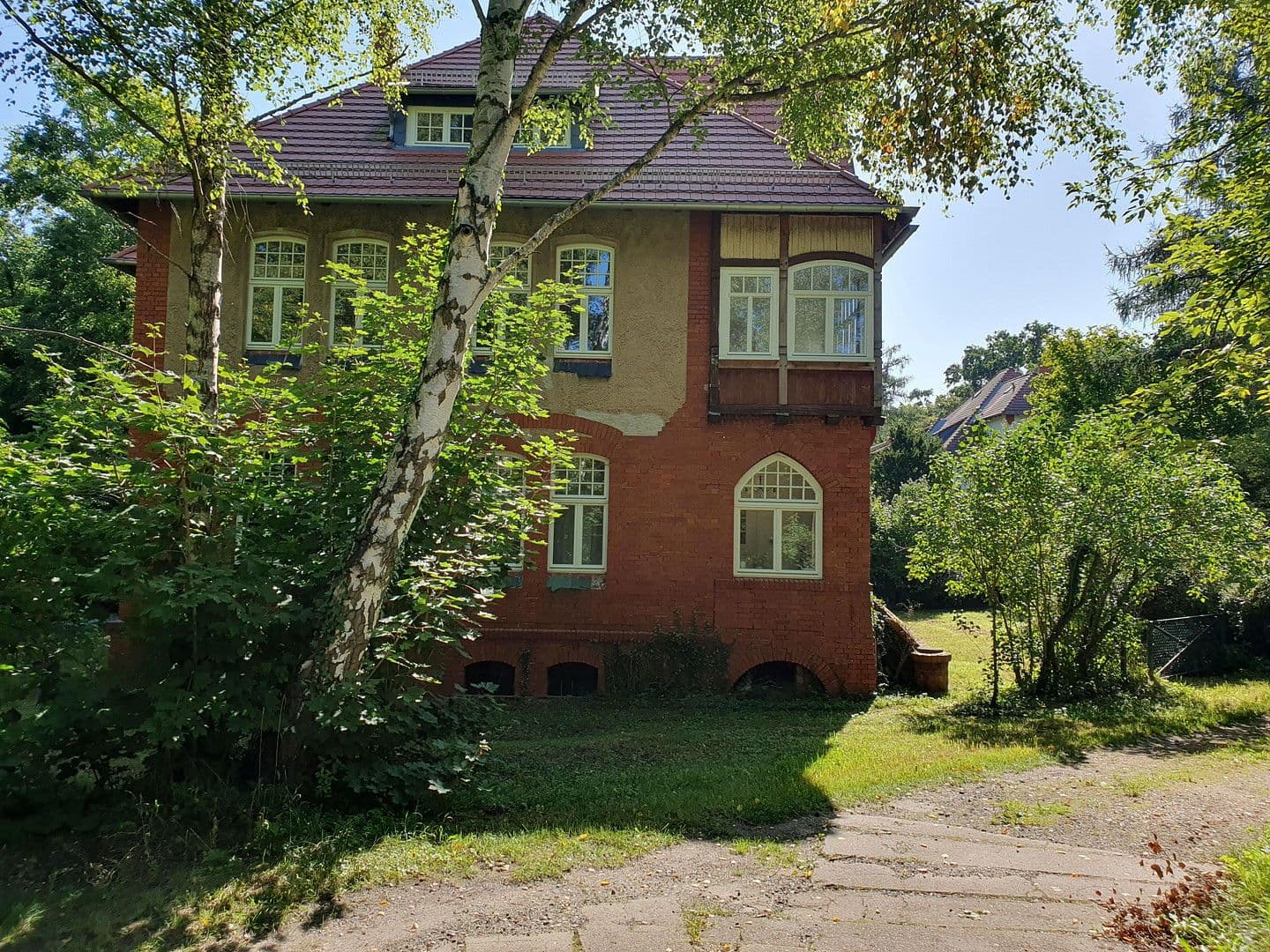 Predaj domu 330 m², pozemek 2.950 m², Stendal, Sasko-Anhaltsko Predaj domu 330 m², pozemek 2.950 m², Stendal, Sasko-Anhaltsko