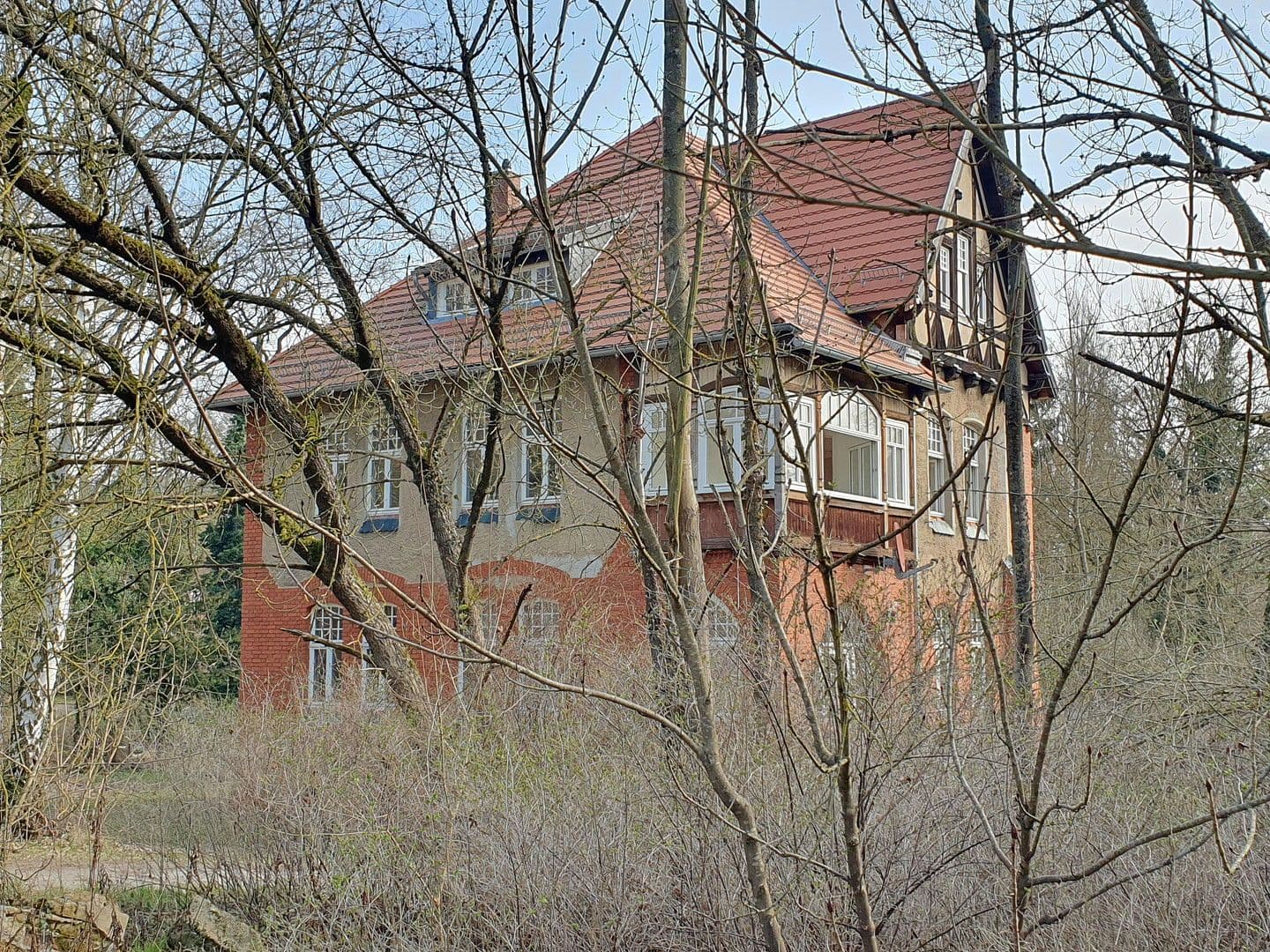 Predaj domu 330 m², pozemek 2.950 m², Stendal, Sasko-Anhaltsko Predaj domu 330 m², pozemek 2.950 m², Stendal, Sasko-Anhaltsko