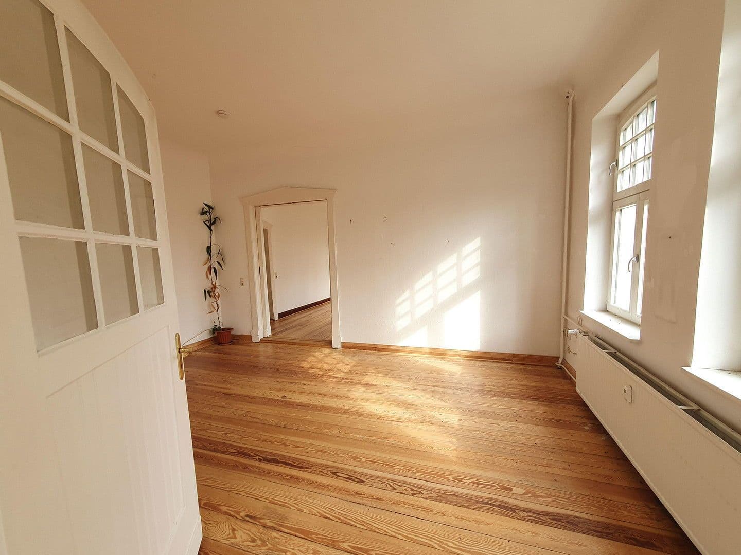 Predaj domu 330 m², pozemek 2.950 m², Stendal, Sasko-Anhaltsko Predaj domu 330 m², pozemek 2.950 m², Stendal, Sasko-Anhaltsko