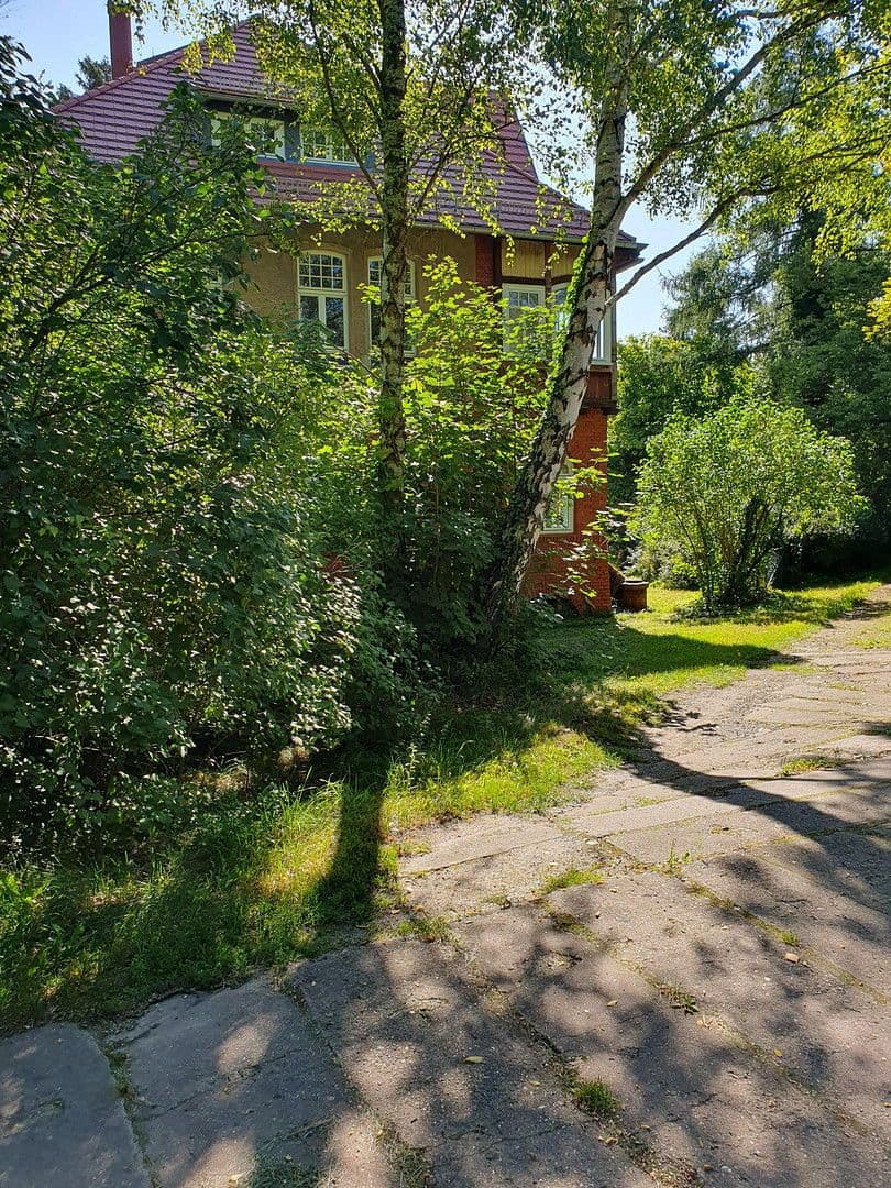 Predaj domu 330 m², pozemek 2.950 m², Stendal, Sasko-Anhaltsko Predaj domu 330 m², pozemek 2.950 m², Stendal, Sasko-Anhaltsko