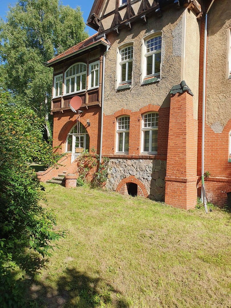 Predaj domu 330 m², pozemek 2.950 m², Stendal, Sasko-Anhaltsko Predaj domu 330 m², pozemek 2.950 m², Stendal, Sasko-Anhaltsko