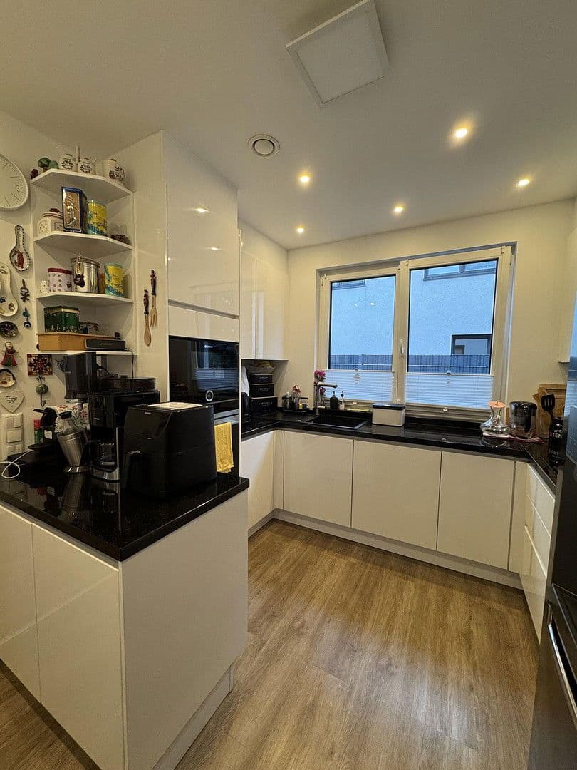 Predaj domu 133 m², pozemek 342 m², Elmshorn, Šlezvicko-Holštajnsko Predaj domu 133 m², pozemek 342 m², Elmshorn, Šlezvicko-Holštajnsko