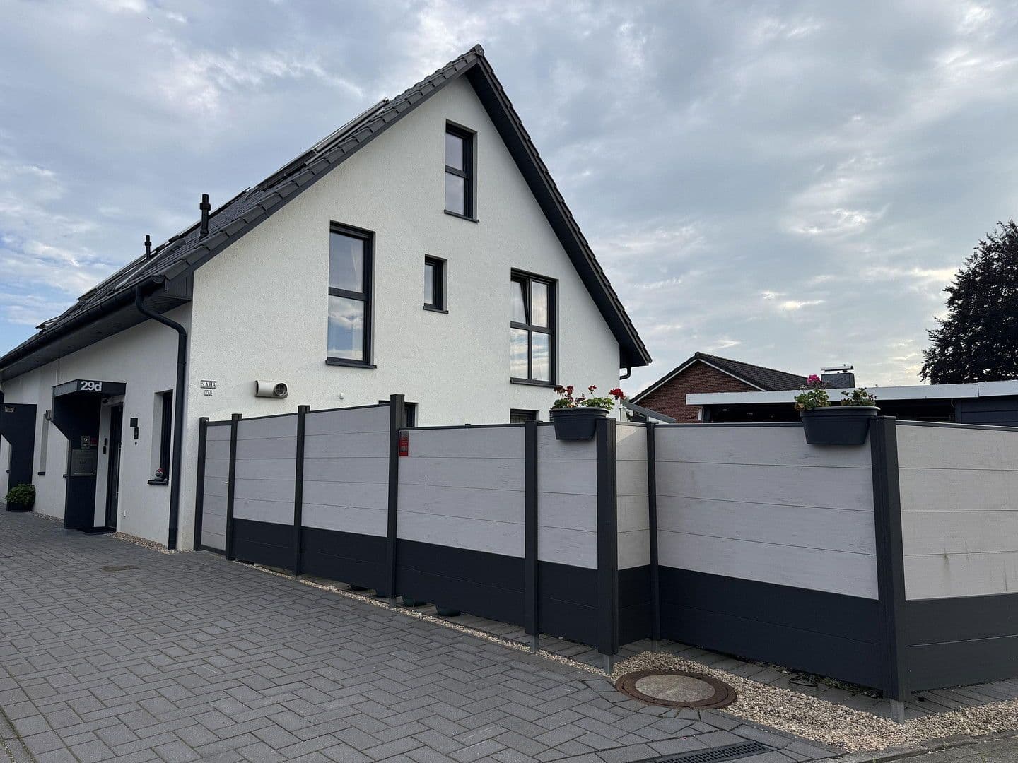 Predaj domu 133 m², pozemek 342 m², Elmshorn, Šlezvicko-Holštajnsko Predaj domu 133 m², pozemek 342 m², Elmshorn, Šlezvicko-Holštajnsko