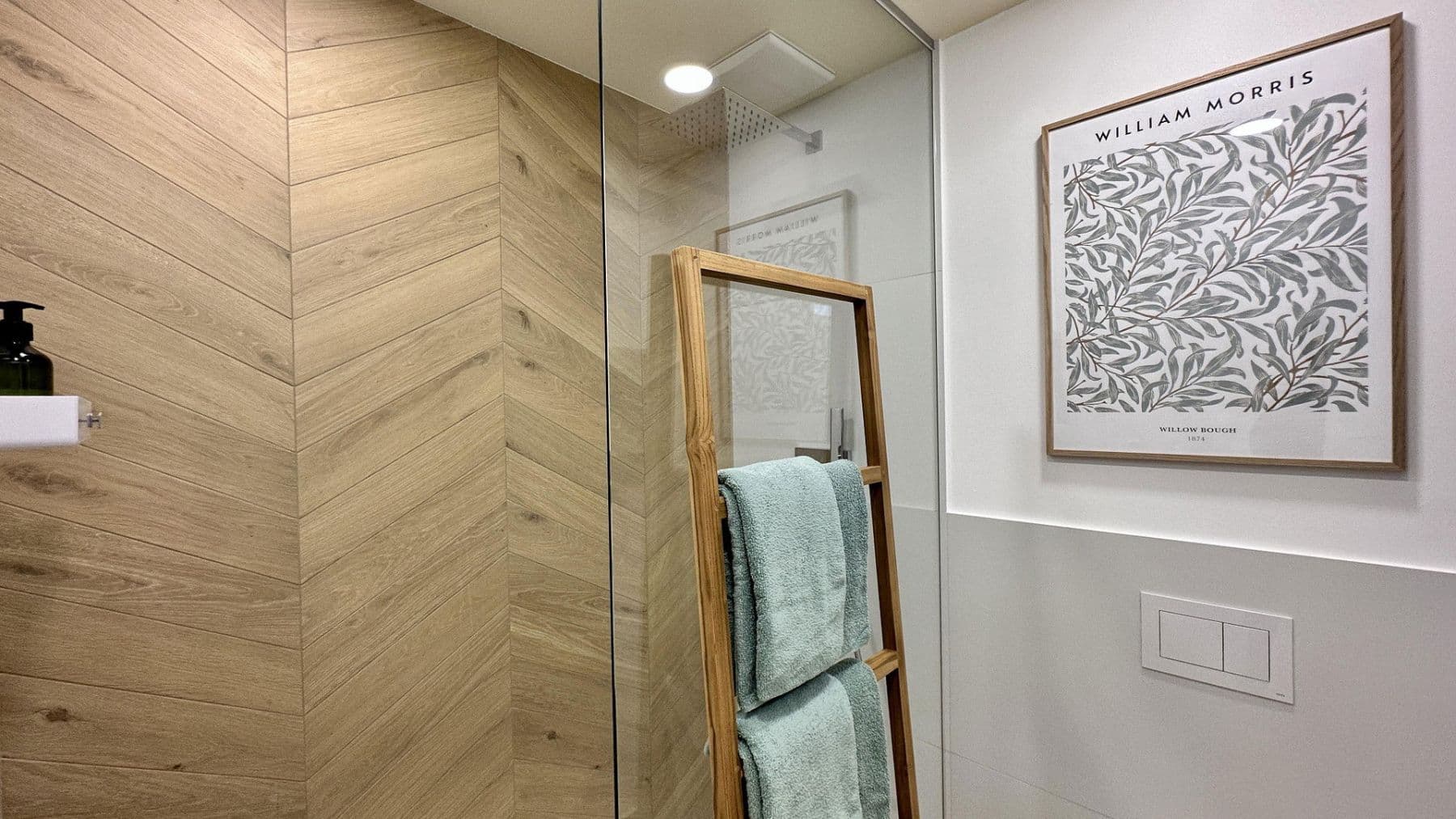 Prenájom bytu 2-izbový 40 m², Kölner Str. 285, Düsseldorf, Severné Porýnie - Westfálsko Prenájom bytu 2-izbový 40 m², Kölner Str. 285, Düsseldorf, Severné Porýnie - Westfálsko