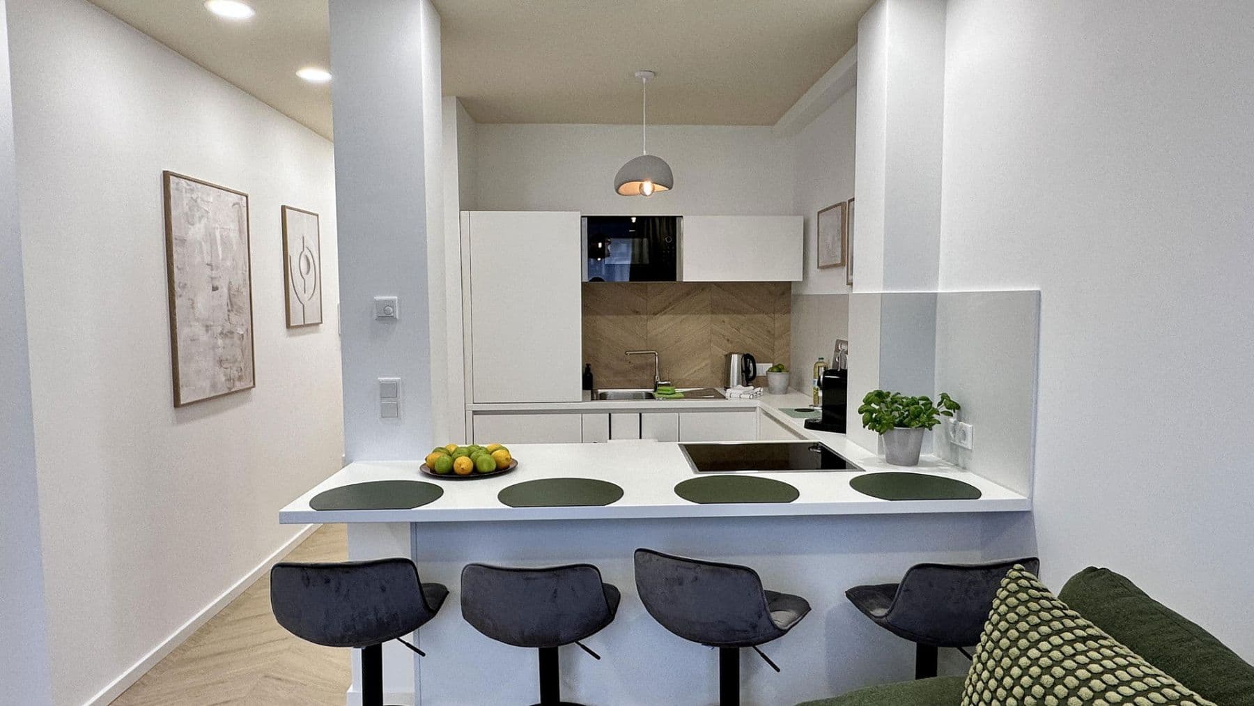 Prenájom bytu 2-izbový 40 m², Kölner Str. 285, Düsseldorf, Severné Porýnie - Westfálsko Prenájom bytu 2-izbový 40 m², Kölner Str. 285, Düsseldorf, Severné Porýnie - Westfálsko