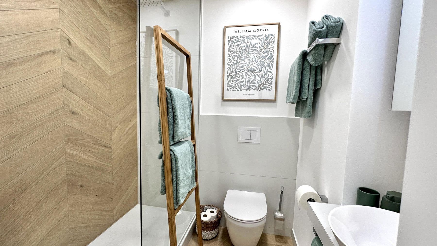 Prenájom bytu 2-izbový 40 m², Kölner Str. 285, Düsseldorf, Severné Porýnie - Westfálsko Prenájom bytu 2-izbový 40 m², Kölner Str. 285, Düsseldorf, Severné Porýnie - Westfálsko