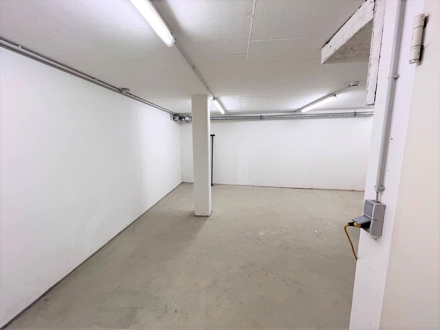 Prenájom kancelárie 143 m², Regensburg, Bavorsko Prenájom kancelárie 143 m², Regensburg, Bavorsko