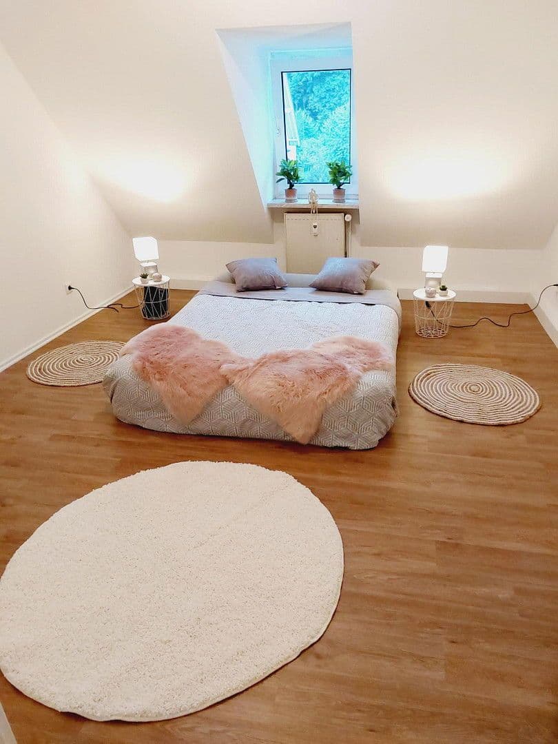 Prenájom bytu 2-izbový 51 m², Einsiedler Hauptstraße 27, Chemnitz, Sasko Prenájom bytu 2-izbový 51 m², Einsiedler Hauptstraße 27, Chemnitz, Sasko