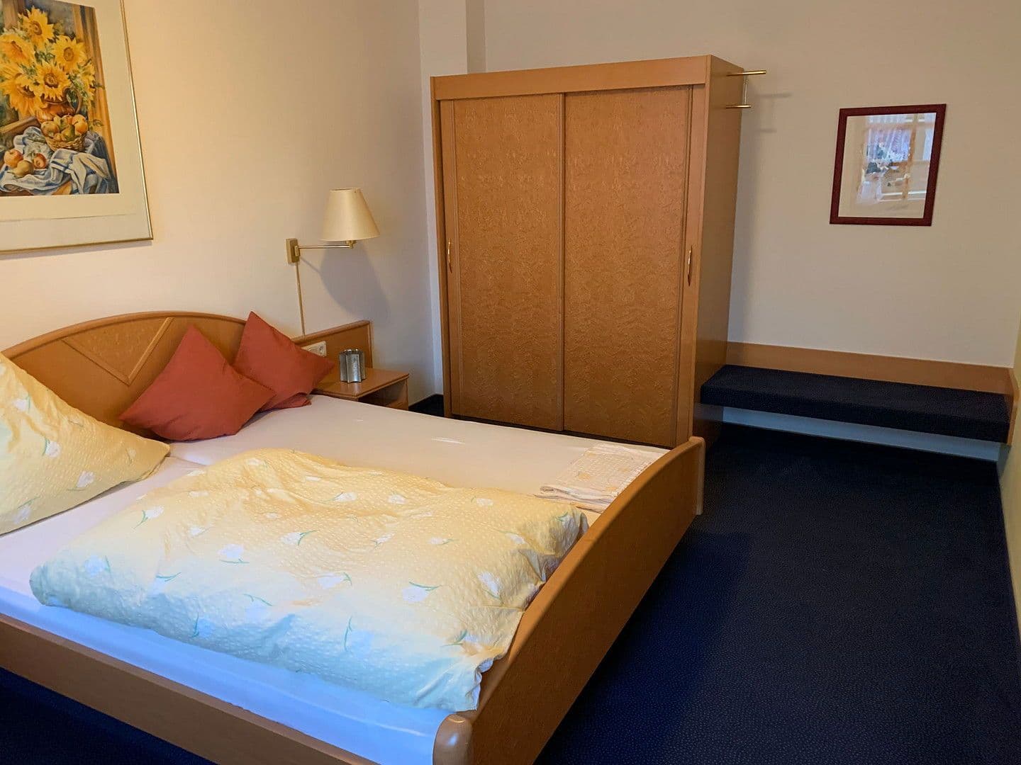 Prenájom bytu 2-izbový 60 m², Bahnhofstr. 12, Erpolzheim, Porýnie-Falcko Prenájom bytu 2-izbový 60 m², Bahnhofstr. 12, Erpolzheim, Porýnie-Falcko