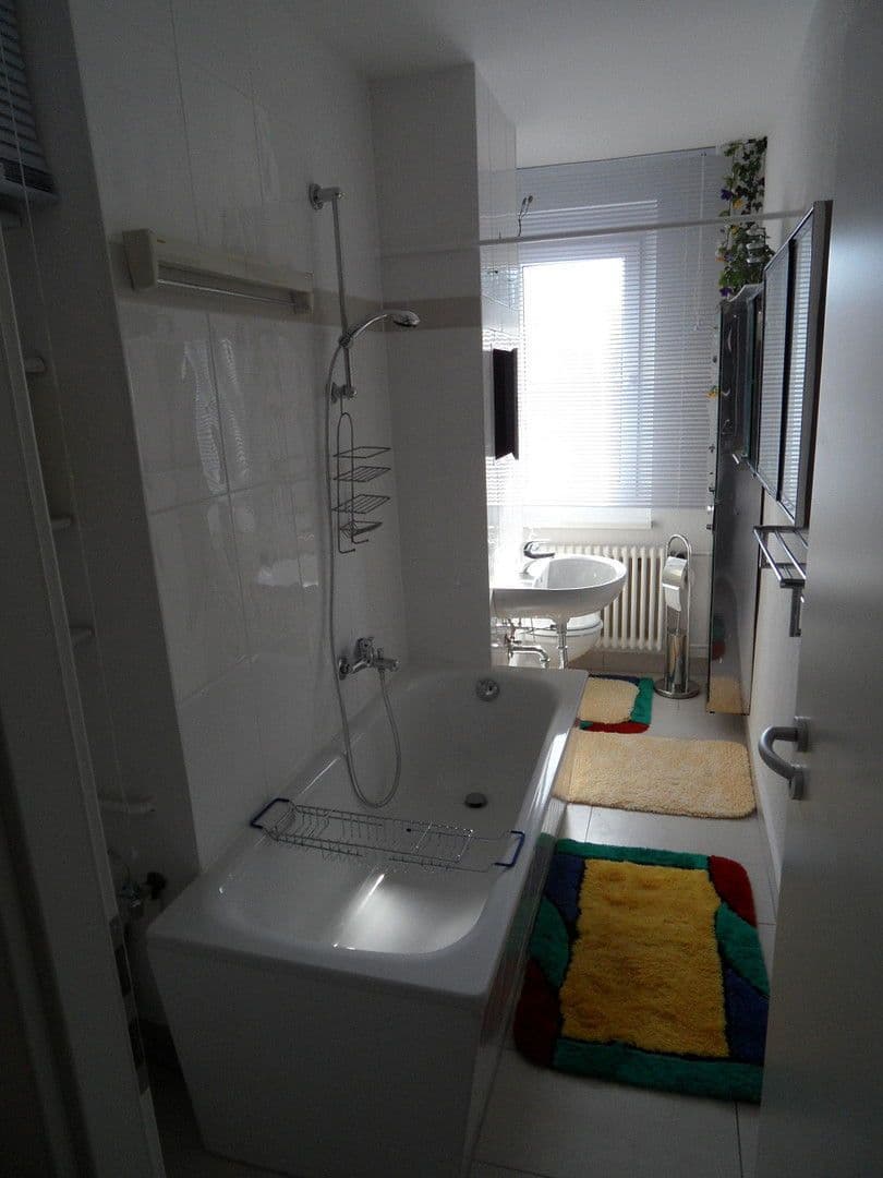 Prenájom bytu 2-izbový 50 m², Berlin, Berlín Prenájom bytu 2-izbový 50 m², Berlin, Berlín