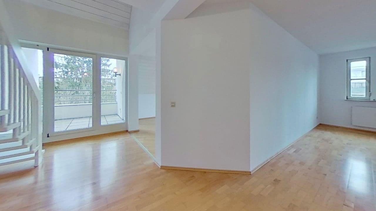 Prenájom bytu 6-izbový 220 m², Lehenstr. 25, Donaueschingen, Bádensko-Wurttembersko Prenájom bytu 6-izbový 220 m², Lehenstr. 25, Donaueschingen, Bádensko-Wurttembersko