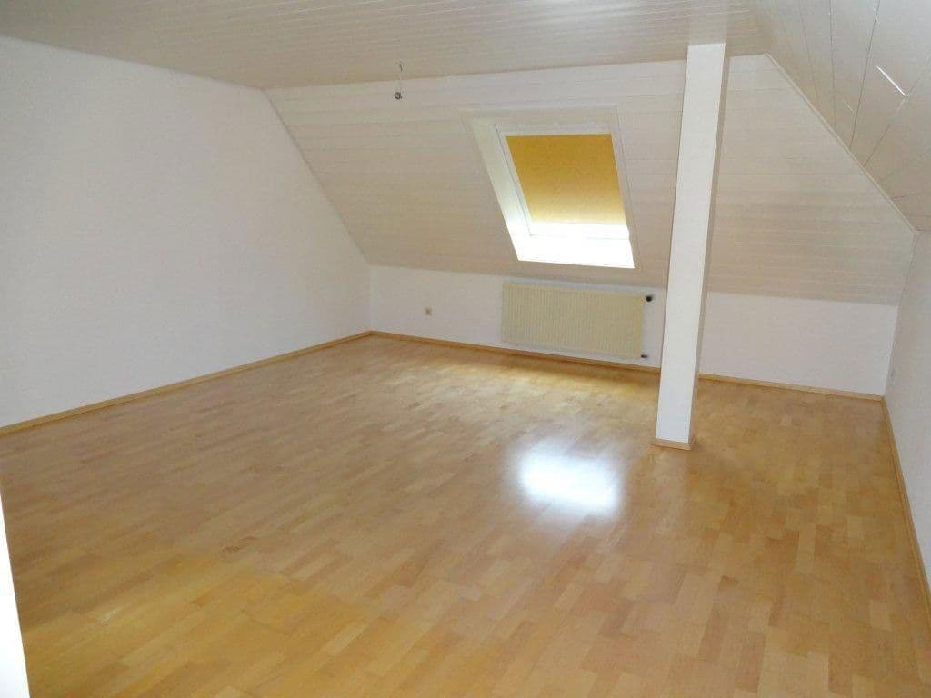 Prenájom bytu 6-izbový 220 m², Lehenstr. 25, Donaueschingen, Bádensko-Wurttembersko Prenájom bytu 6-izbový 220 m², Lehenstr. 25, Donaueschingen, Bádensko-Wurttembersko