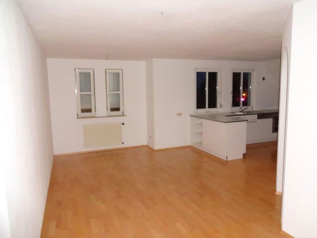 Prenájom bytu 6-izbový 220 m², Lehenstr. 25, Donaueschingen, Bádensko-Wurttembersko Prenájom bytu 6-izbový 220 m², Lehenstr. 25, Donaueschingen, Bádensko-Wurttembersko