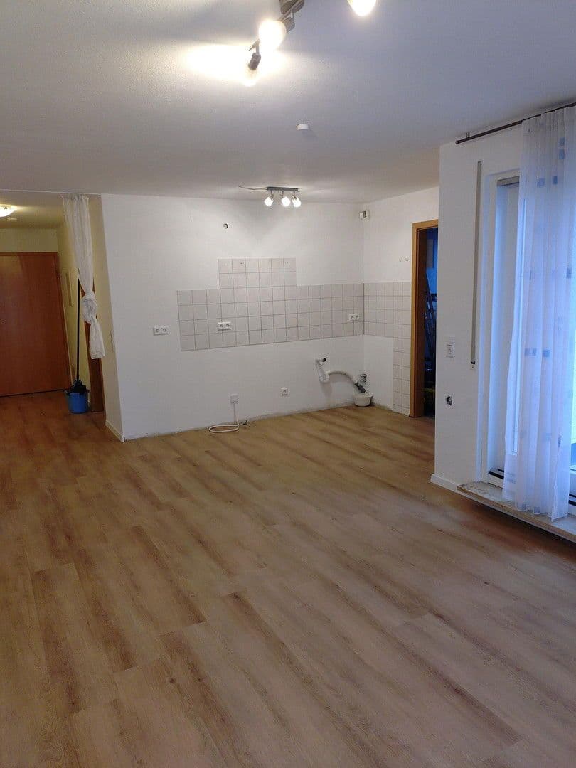 Prenájom bytu 2-izbový 44 m², Sachsenheim, Bádensko-Wurttembersko Prenájom bytu 2-izbový 44 m², Sachsenheim, Bádensko-Wurttembersko