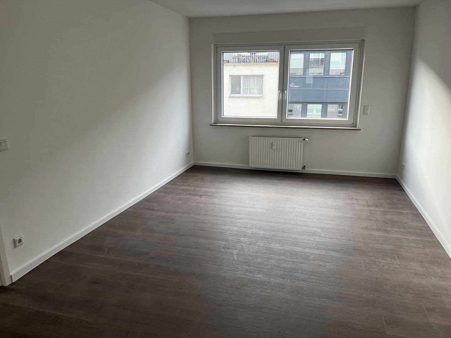 Prenájom bytu 3-izbový 92 m², St.-Anton-Str. 21, Krefeld, Severné Porýnie - Westfálsko Prenájom bytu 3-izbový 92 m², St.-Anton-Str. 21, Krefeld, Severné Porýnie - Westfálsko