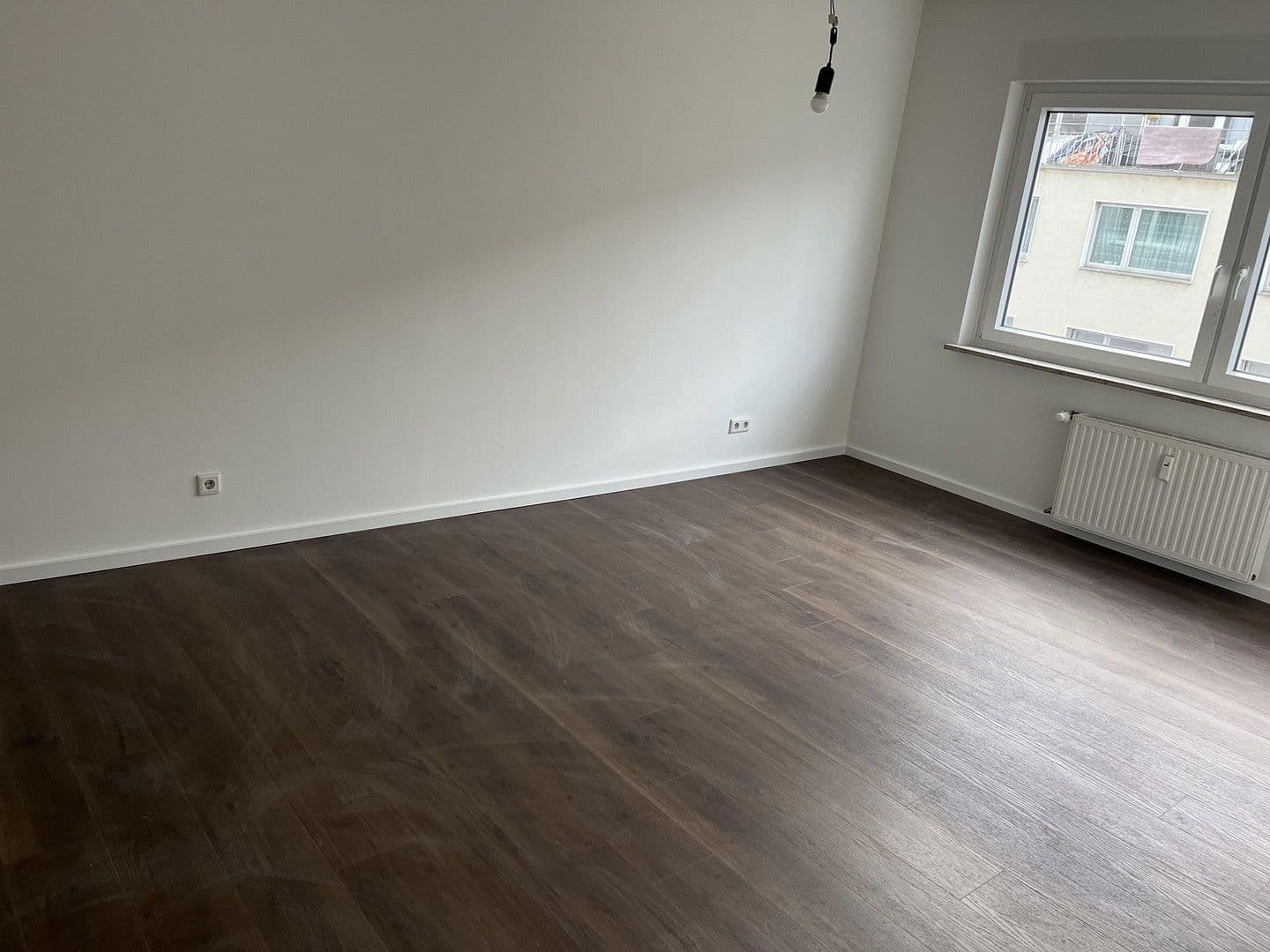 Prenájom bytu 3-izbový 92 m², St.-Anton-Str. 21, Krefeld, Severné Porýnie - Westfálsko Prenájom bytu 3-izbový 92 m², St.-Anton-Str. 21, Krefeld, Severné Porýnie - Westfálsko