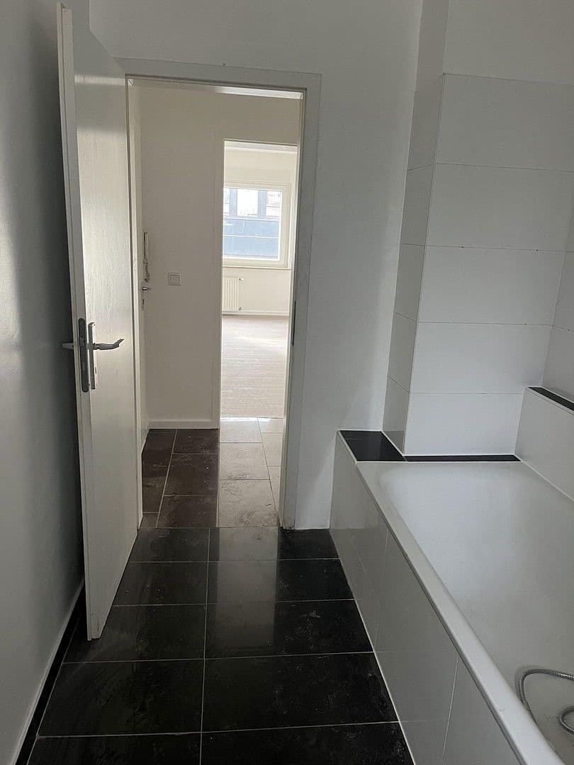 Prenájom bytu 3-izbový 92 m², St.-Anton-Str. 21, Krefeld, Severné Porýnie - Westfálsko Prenájom bytu 3-izbový 92 m², St.-Anton-Str. 21, Krefeld, Severné Porýnie - Westfálsko