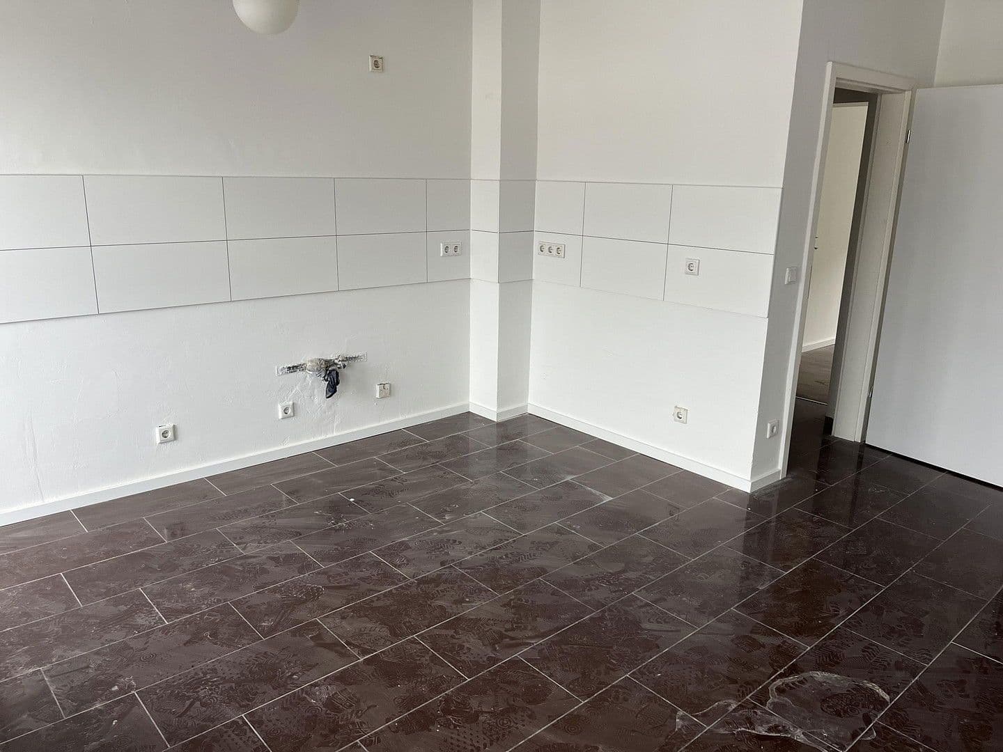 Prenájom bytu 3-izbový 92 m², St.-Anton-Str. 21, Krefeld, Severné Porýnie - Westfálsko Prenájom bytu 3-izbový 92 m², St.-Anton-Str. 21, Krefeld, Severné Porýnie - Westfálsko