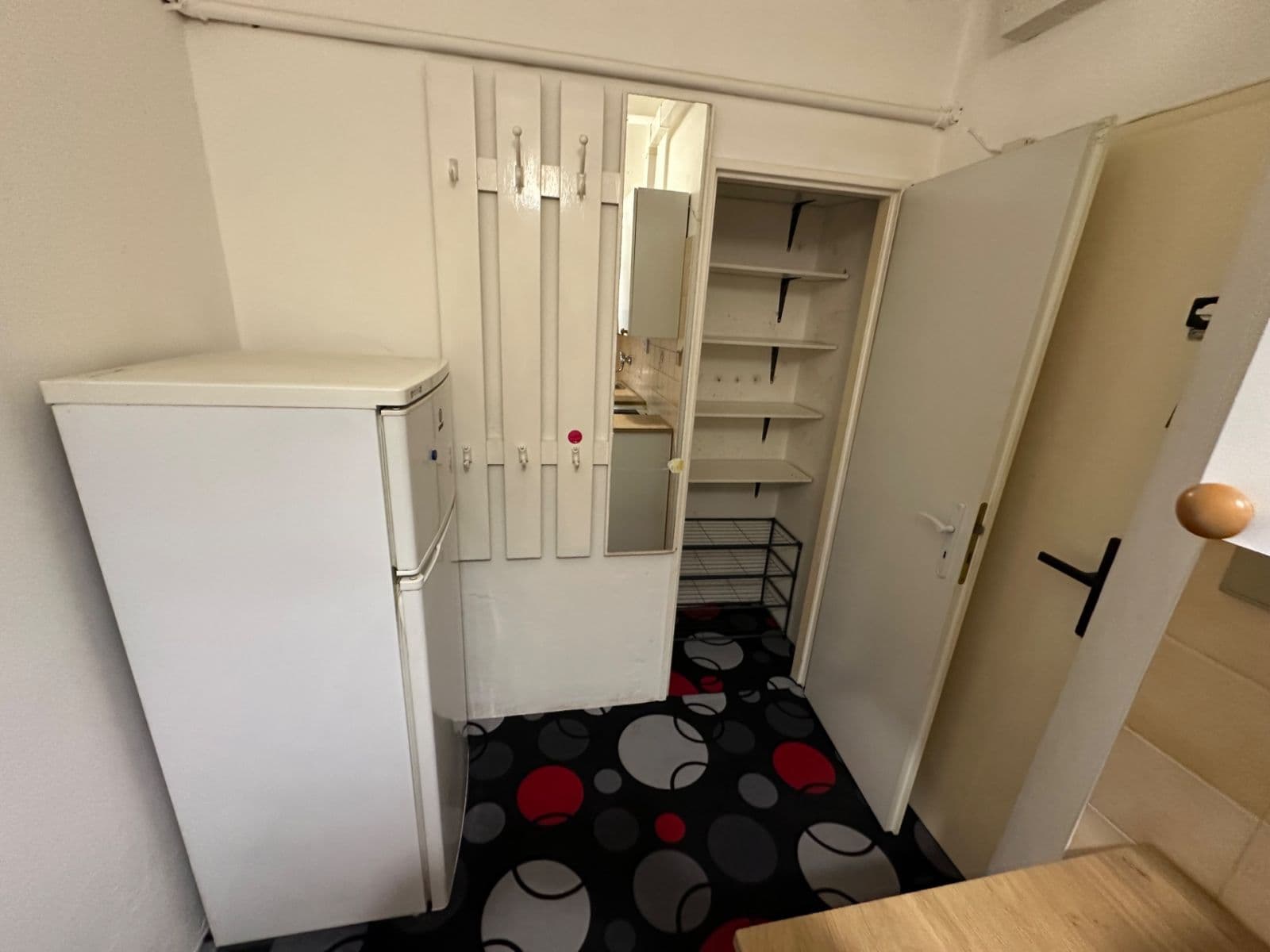 Prenájom bytu 2-izbový 49 m², Křížová, Praha, Praha Prenájom bytu 2-izbový 49 m², Křížová, Praha, Praha