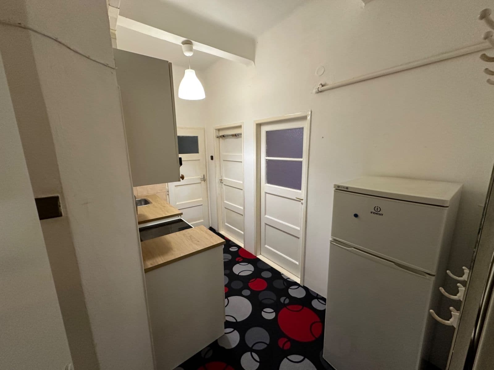 Prenájom bytu 2-izbový 48 m², Křížová, Praha, Praha Prenájom bytu 2-izbový 48 m², Křížová, Praha, Praha