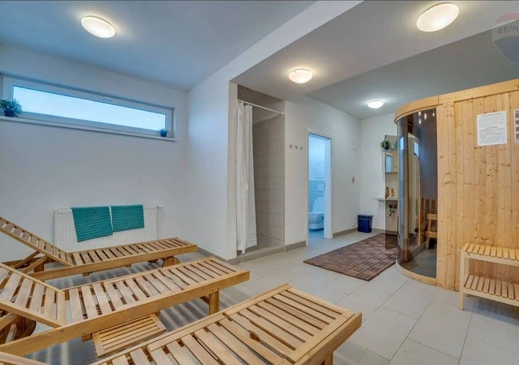 Prenájom bytu 2-izbový 53 m², Pri Hrubej lúke, Dúbravka, Bratislavský kraj Prenájom bytu 2-izbový 53 m², Pri Hrubej lúke, Dúbravka, Bratislavský kraj