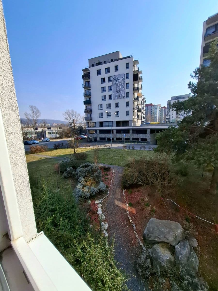 Prenájom bytu 2-izbový 53 m², Pri Hrubej lúke, Dúbravka, Bratislavský kraj Prenájom bytu 2-izbový 53 m², Pri Hrubej lúke, Dúbravka, Bratislavský kraj