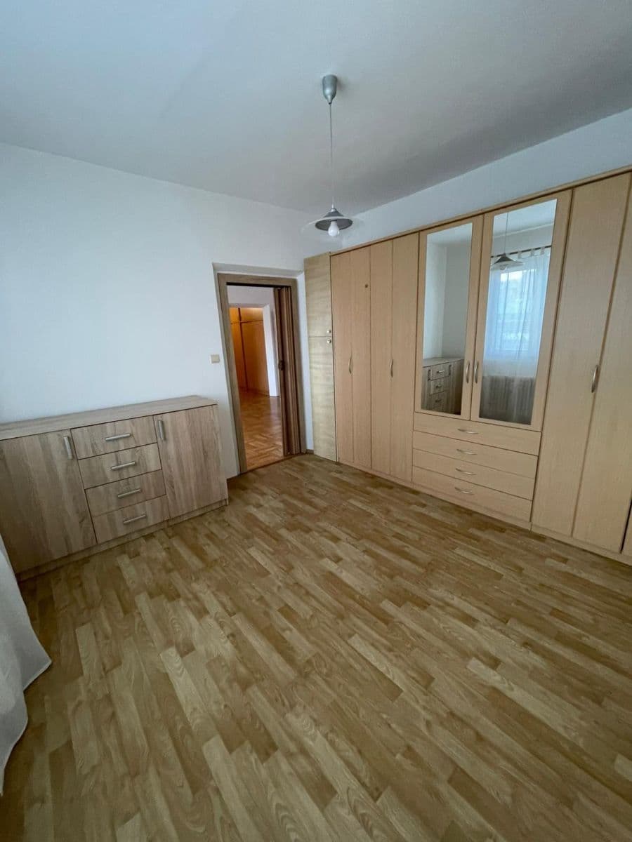 Prenájom bytu 2-izbový 52 m², tř. Svornosti, Olomouc, Olomoucký kraj Prenájom bytu 2-izbový 52 m², tř. Svornosti, Olomouc, Olomoucký kraj